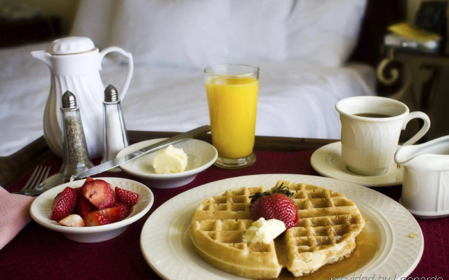 Renaissance Dallas Addison Hotel