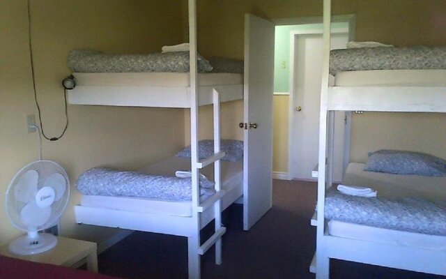 Brackley Beach Hostel