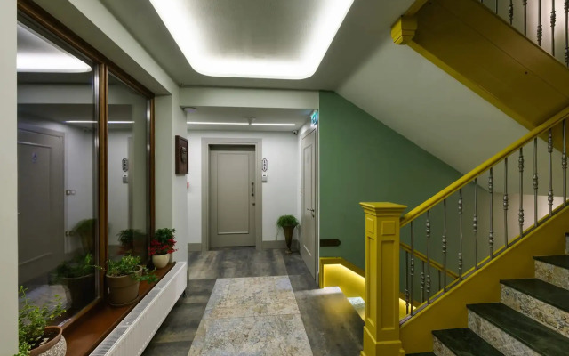 Albero Hotel