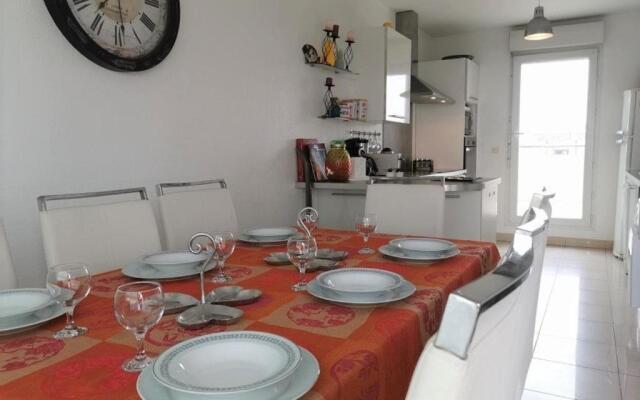 Appartement Cannes La Bocca, 4 Pieces, 6 Personnes Fr 1 609 11