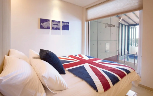 The Marine Pool Villa