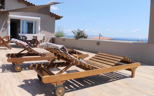Sea View Apartment 15 Min From Athens Airport