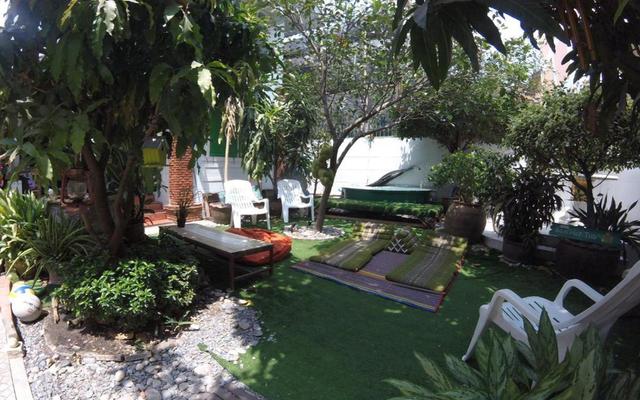 The Oasis Hostel - Adults Only