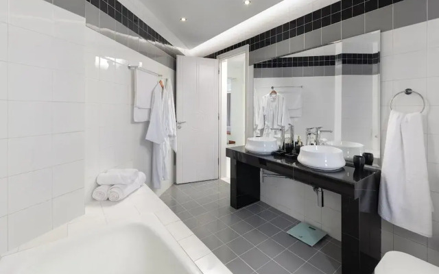 Monte Smith Luxury Villa