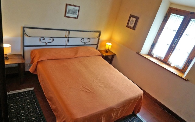 Castello di Selvole-Adults Only