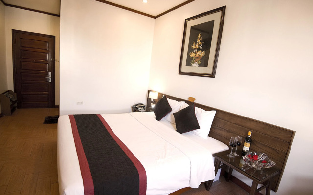 City Bay Hotel