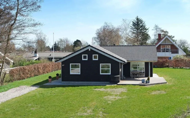 10 Person Holiday Home in Hadsund-by Traum