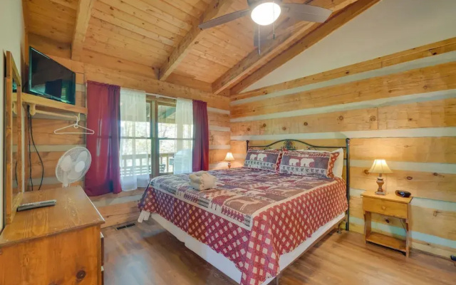 Covered Deck & Hot Tub: Cozy Gatlinburg Cabin
