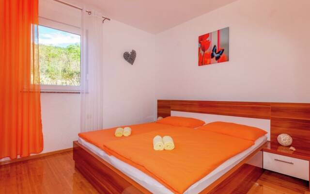 Serene Apartment in Dramalj with Hot Tub