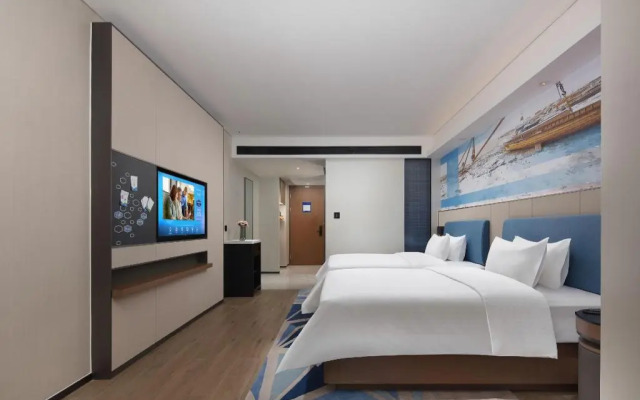 Hampton by Hilton Qionghai Railway Station