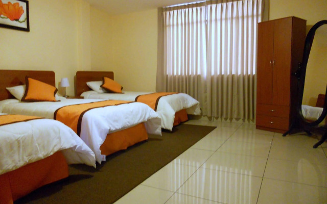 Yuraq Hotel