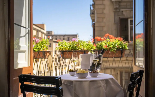 Ballarò Hotel