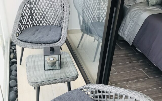 vanessa24 studio Anita204