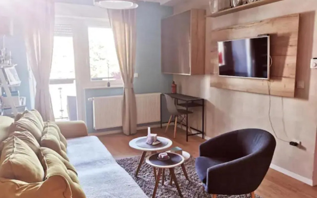 New elegant apartment with free parking and wifi