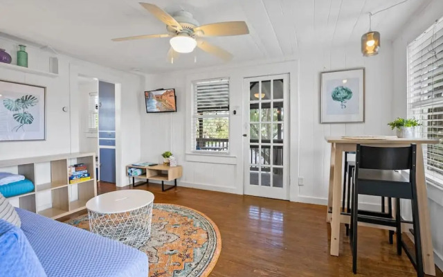 Marvelous Mermaid Beach Bungalow Dog-friendly