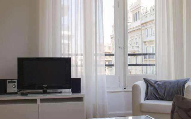 ApartUP San Vicente Hall