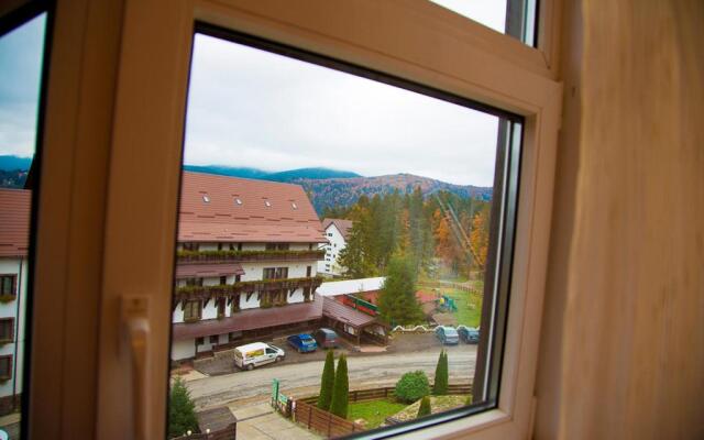 Evergreen Villa
