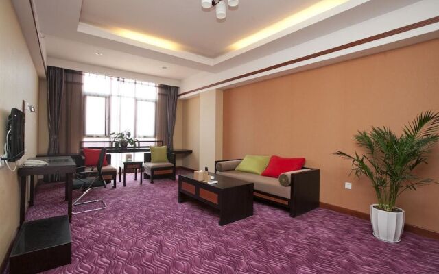 Maple Palace Hotel