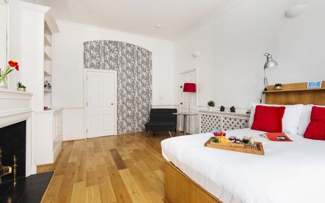 The Collingham Place Residence - AMI