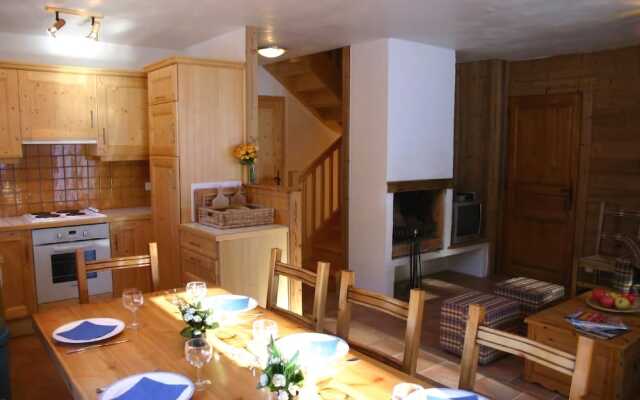 Les Chalets de La Tania