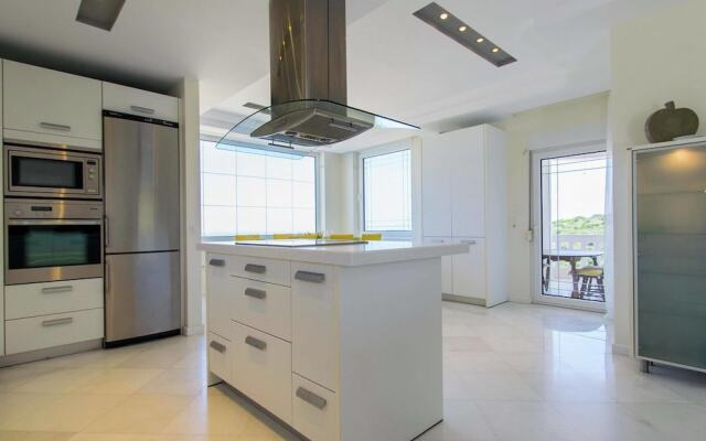 Infinity Pool Villa With Sea Views Near Rethymno City & Beach and Shaded BBQ