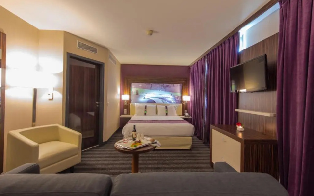 Holiday Inn Toulouse Airport by IHG