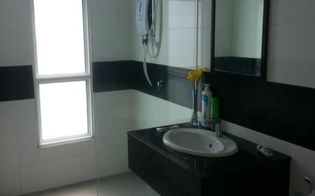 Mansion One Service Suite