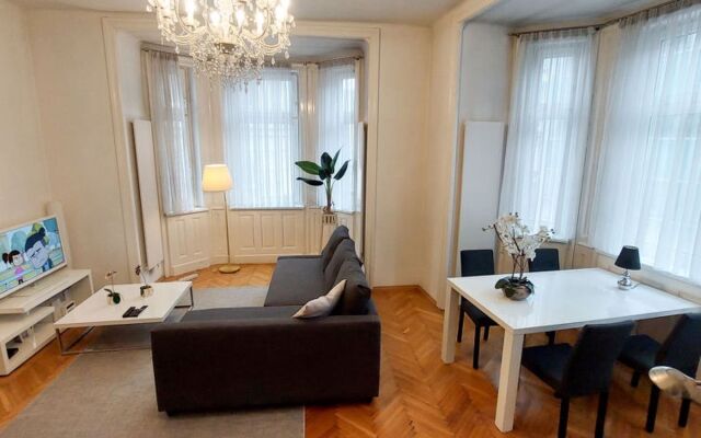 Romantic Living
