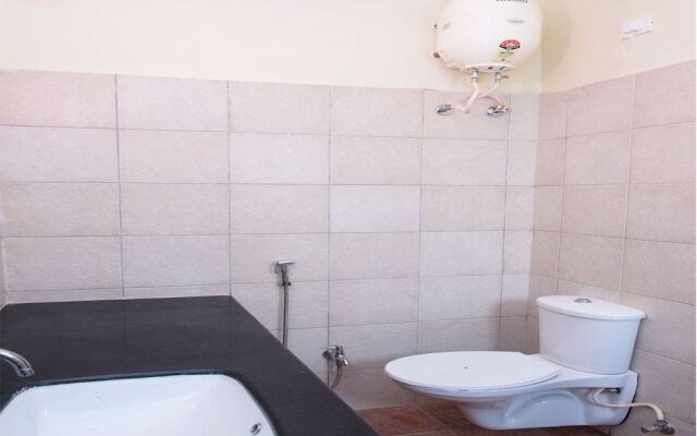 OYO 11064 Home Spacious 3BHK Near Hiran Magri
