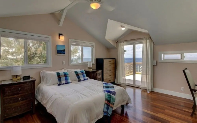 Paradise Ocean View 2 Bedroom Home by RedAwning