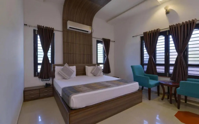 OYO 3422 Hotel Golden Berry