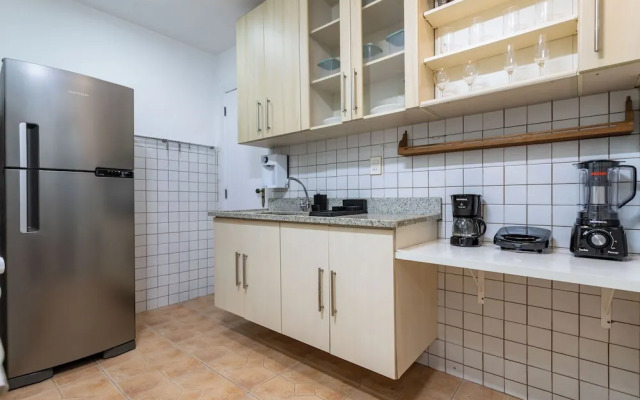 5min da Praia do Leblon - AP102