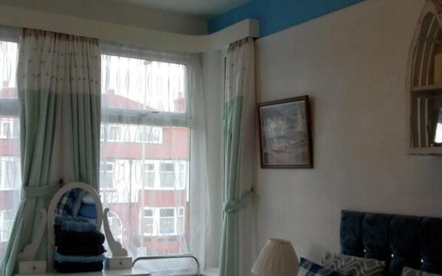 Douglas Guest House