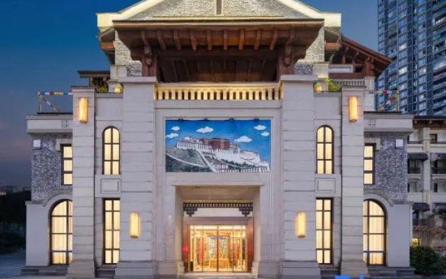 St.Potala Hotel