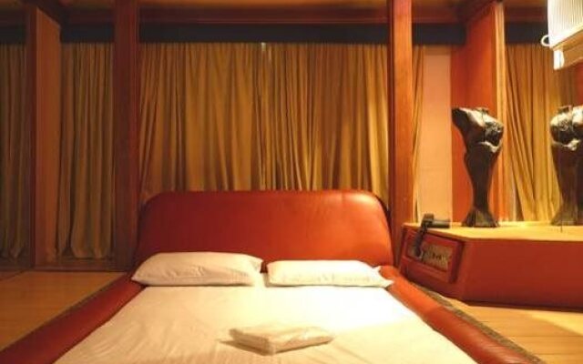 Escort Motel