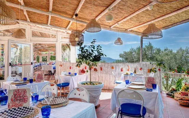 Blue-wave Experience Resort