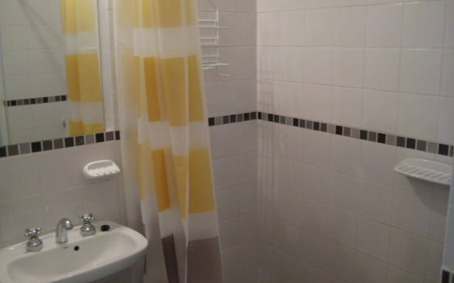Sabatico Travelers Hostel & Guesthouse