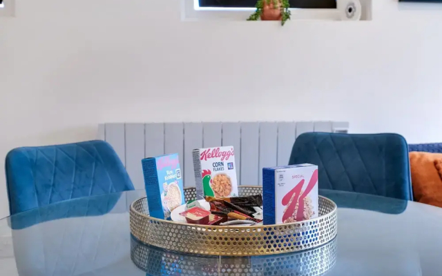 Apartment King House Hayes