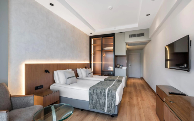 Korumar Deluxe Hotel