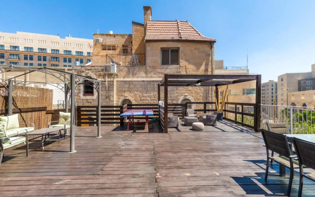 Private House 5 BDR In Mamilla up to 12 People !