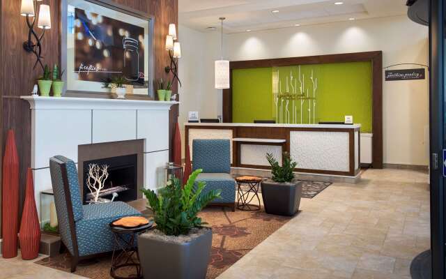 Hilton Garden Inn Chicago Downtown Riverwalk