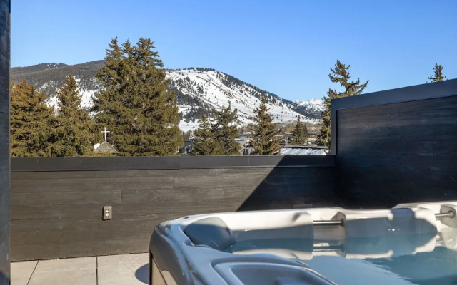 The Glenwood by Jackson Vacations