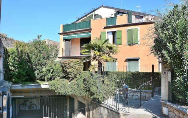 Apartment Benaco near Downtown