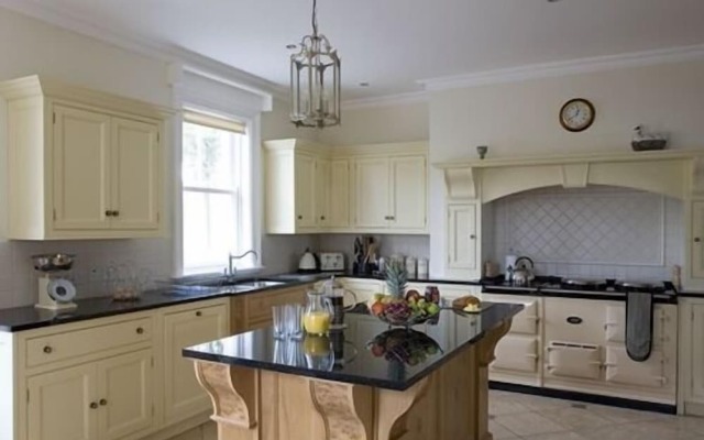 West Longridge Manor B&B