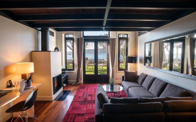 Sumahan On The Water