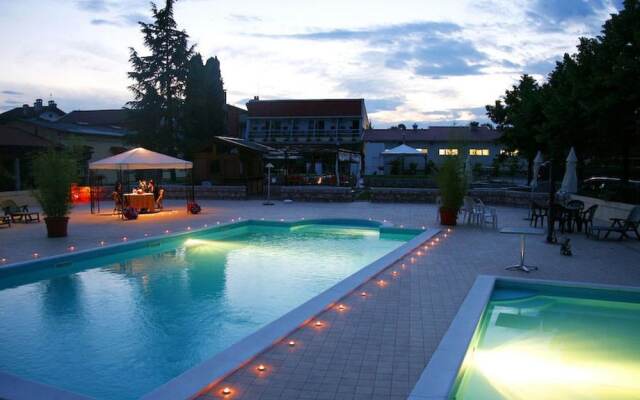 Gelindo dei Magredi Country Resort