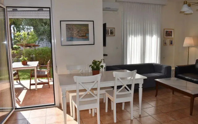 Kripis House