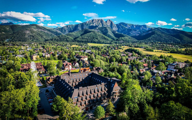 ARIES Hotel & SPA