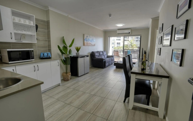 Central Brunswick Apartment Hotel