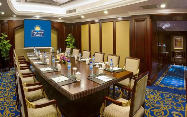 Days Hotel And Suites Fudu Changzhou